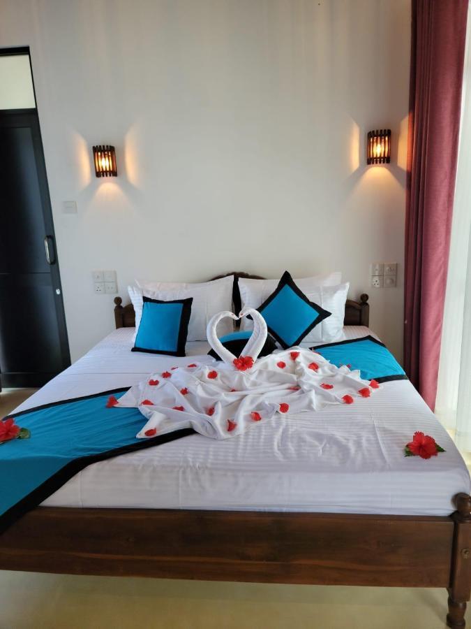 Shima Guni Beach Club Hotel Matara Buitenkant foto