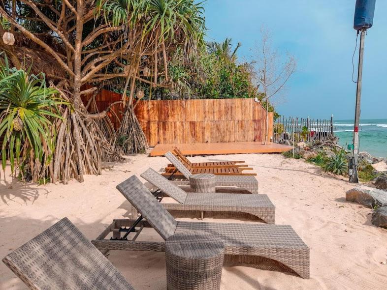 Shima Guni Beach Club Hotel Matara Buitenkant foto
