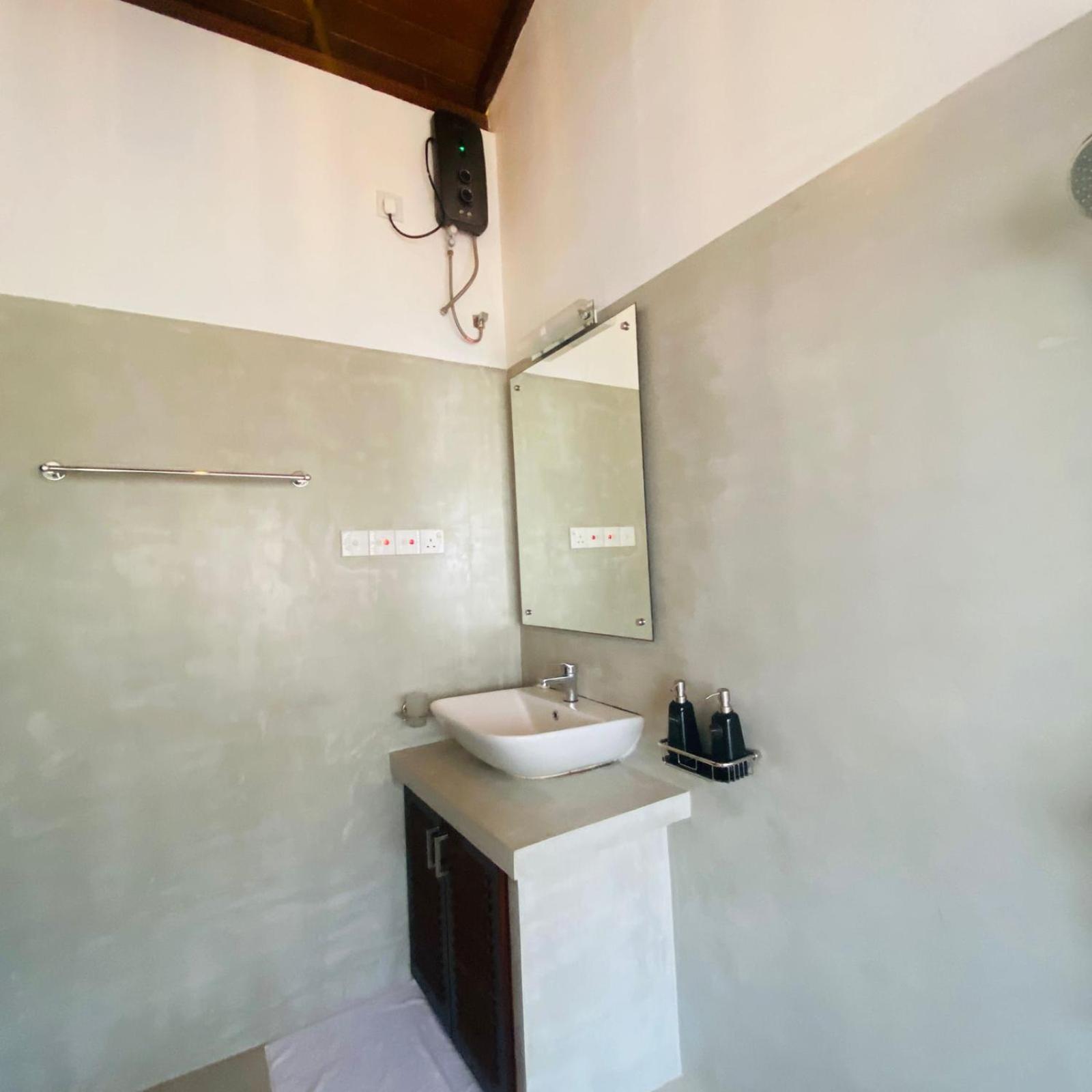 Shima Guni Beach Club Hotel Matara Kamer foto