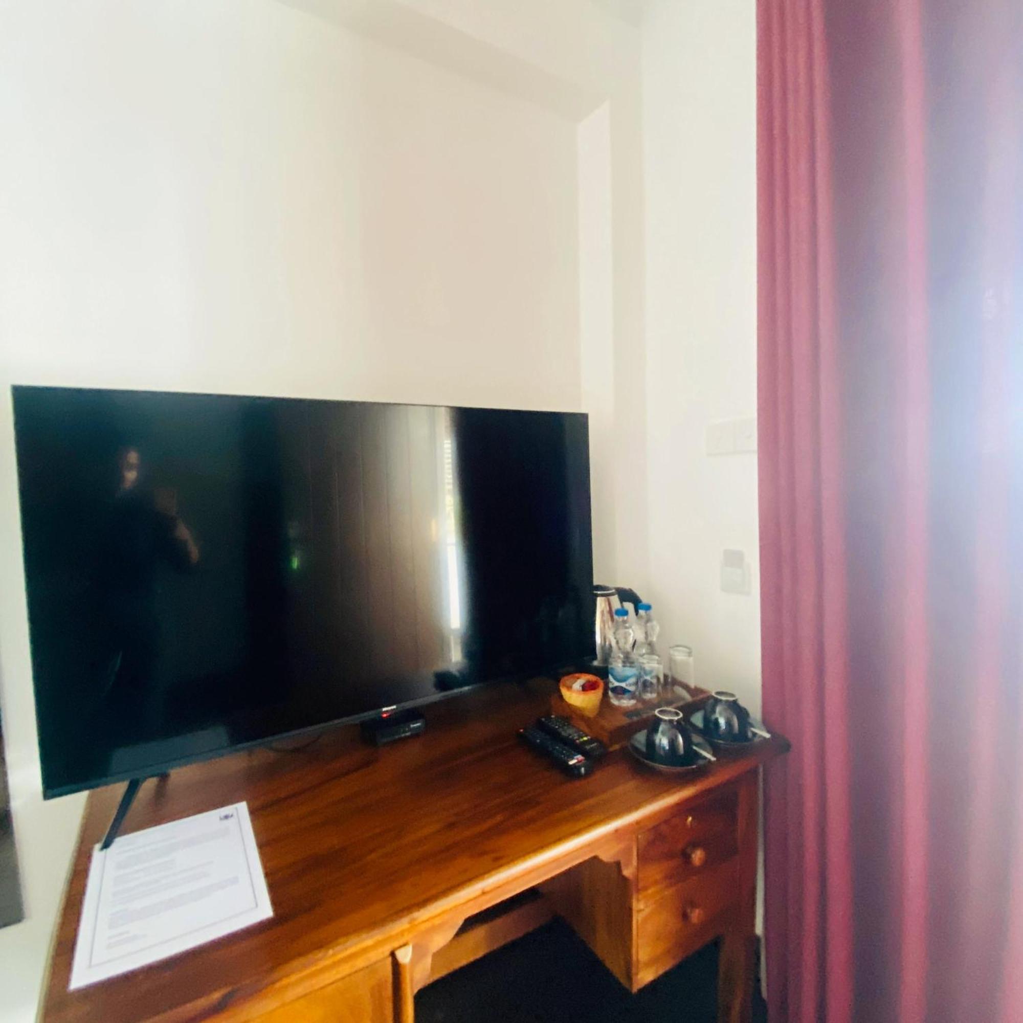 Shima Guni Beach Club Hotel Matara Kamer foto