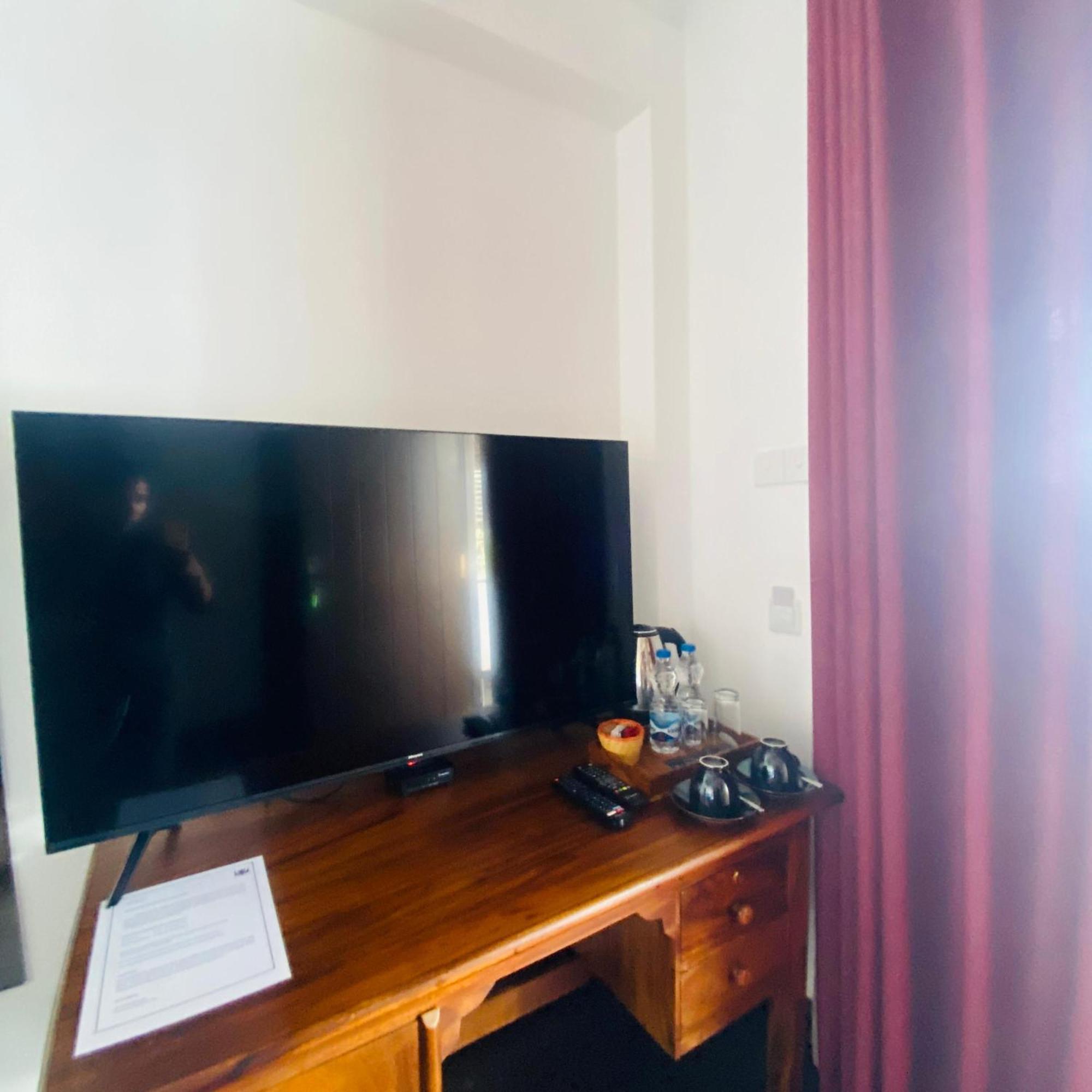 Shima Guni Beach Club Hotel Matara Kamer foto